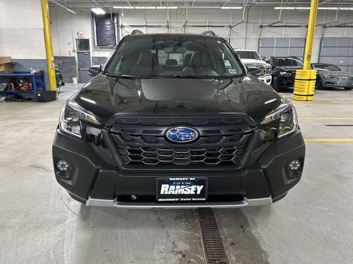 Crystal Black Silica 2025 Subaru Forester Wilderness