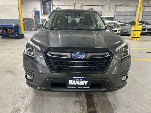 Magnetite Gray Metallic 2023 Subaru Forester Limited
