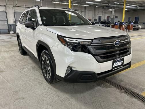 Crystal White Pearl 2025 Subaru Forester Premium