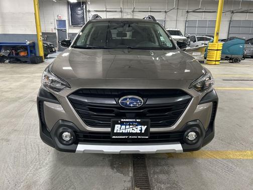 Brilliant Bronze 2023 Subaru Outback Limited