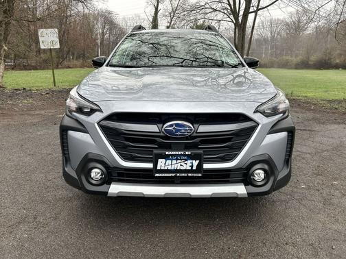 Ice Silver Metallic 2025 Subaru Outback Limited XT