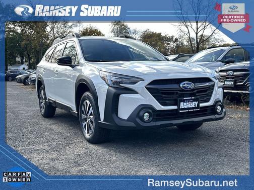 Crystal White Pearl 2025 Subaru Outback Premium
