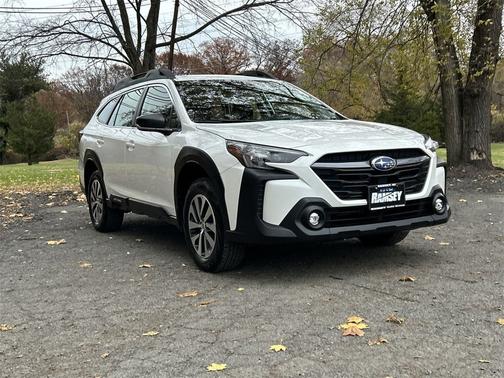 2023 Subaru Outback Base