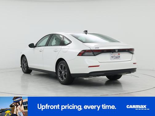 White 2025 Honda Accord SE