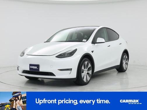 White 2023 Tesla Model Y Long Range