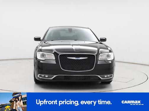 2017 Chrysler 300 Limited