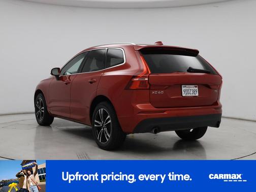 2021 Volvo XC60 T5 Momentum