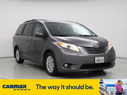 2015 Toyota Sienna XLE