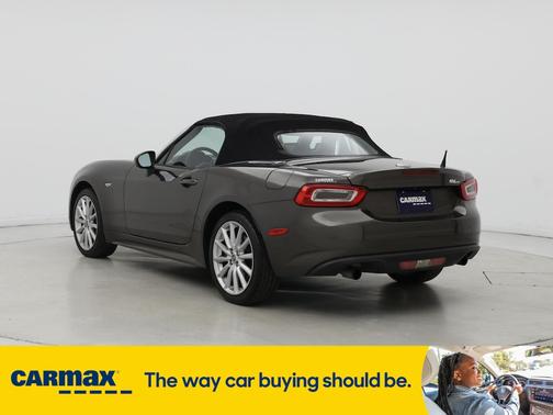 2017 FIAT 124 Spider Lusso