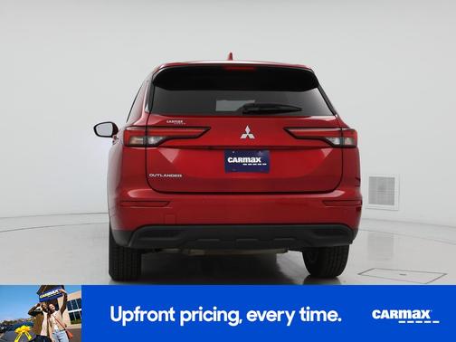 2023 Mitsubishi Outlander ES
