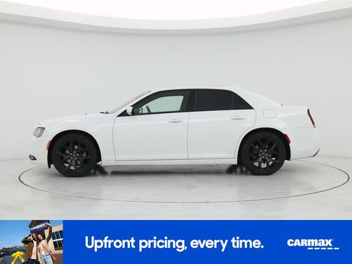 White 2022 Chrysler 300 S