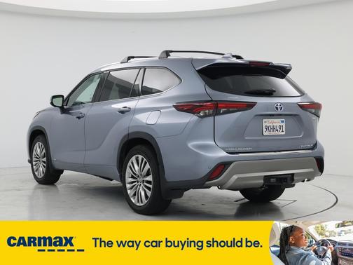 2024 Toyota Highlander Hybrid Platinum