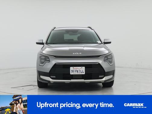 Gray 2023 Kia Niro SX Touring