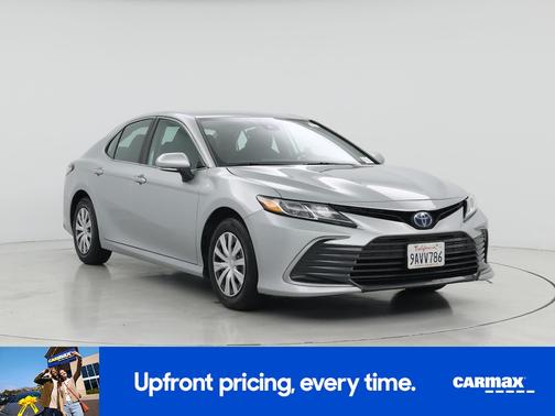 2022 Toyota Camry Hybrid LE