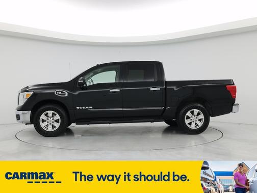 2017 Nissan Titan SV