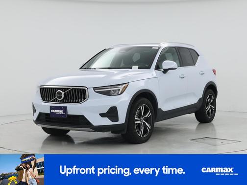 2024 Volvo XC40 B5 Core Bright Theme