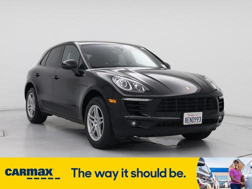 2018 Porsche Macan Base (PDK)