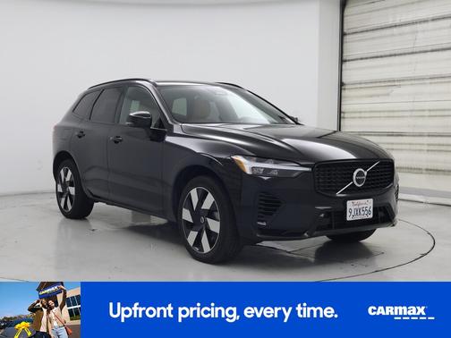 2024 Volvo XC60 Recharge Plug-In Hybrid T8 Ultimate Dark Theme