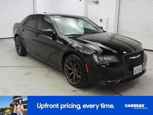 2018 Chrysler 300 S