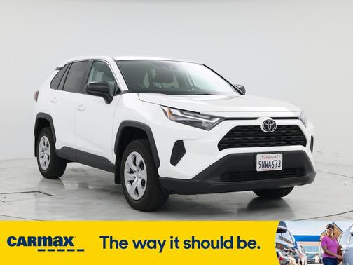 2024 Toyota RAV4 LE