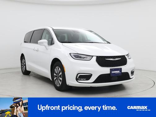 2022 Chrysler Pacifica Hybrid Touring L