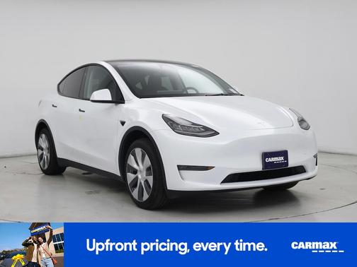 White 2023 Tesla Model Y