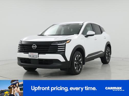 White 2025 Nissan Kicks S