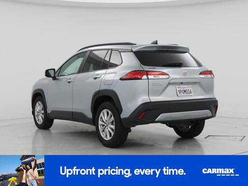 2025 Toyota Corolla Cross LE