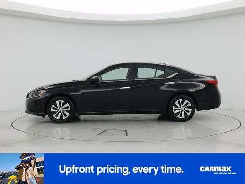 Black 2025 Nissan Altima S