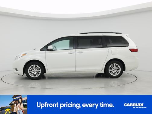 2017 Toyota Sienna XLE