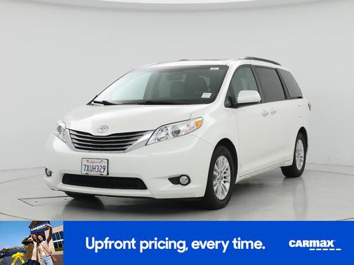 2017 Toyota Sienna XLE