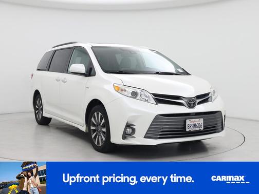 2020 Toyota Sienna XLE