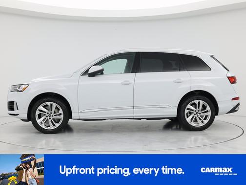 2023 Audi Q7 Premium Plus