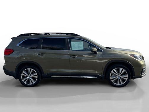 Green Metallic 2022 Subaru Ascent Limited 7-Passenger