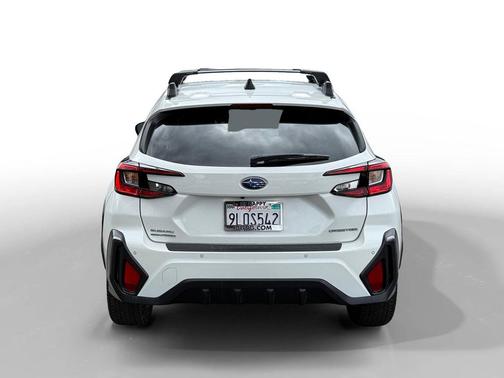 Crystal White Pearl 2024 Subaru Crosstrek Limited