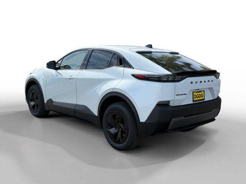 Cosmic White Pearl 2026 Subaru Uncharted Premium