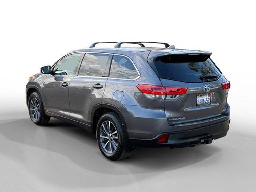 2017 Toyota Highlander Hybrid XLE
