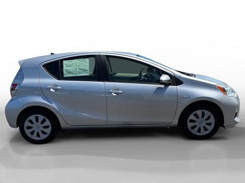 2013 Toyota Prius c Two