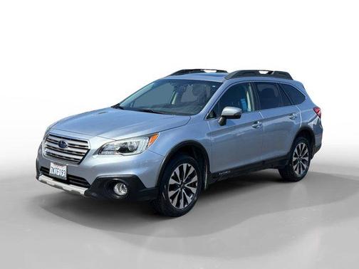 Ice Silver Metallic 2015 Subaru Outback 2.5i Limited