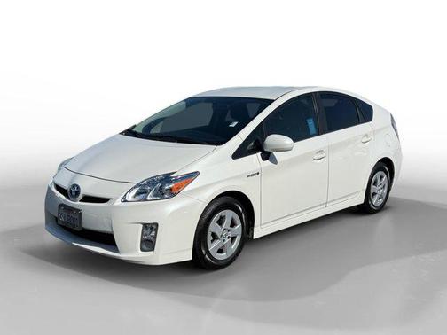 2010 Toyota Prius III