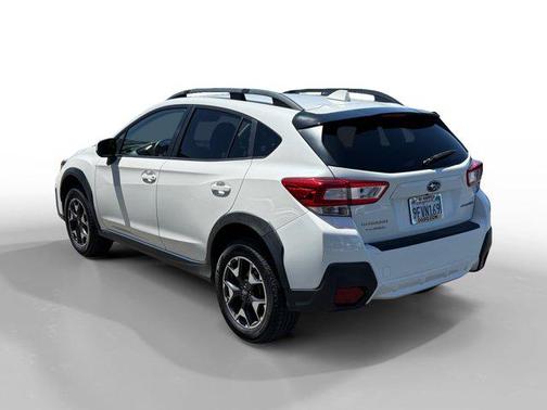 Crystal White Pearl 2019 Subaru Crosstrek 2.0i Premium