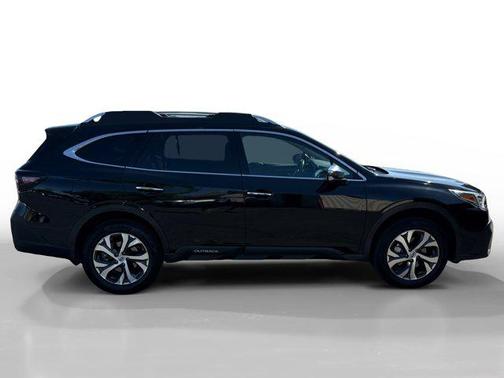 2022 Subaru Outback Touring XT