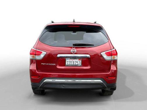 2016 Nissan Pathfinder S