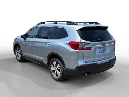 Ice Silver Metallic 2023 Subaru Ascent Premium 7-Passenger