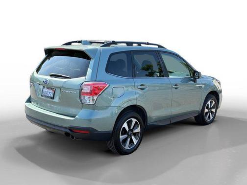 Green Metallic 2018 Subaru Forester 2.5i Limited