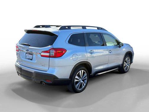 Ice Silver Metallic 2019 Subaru Ascent Limited 7-Passenger