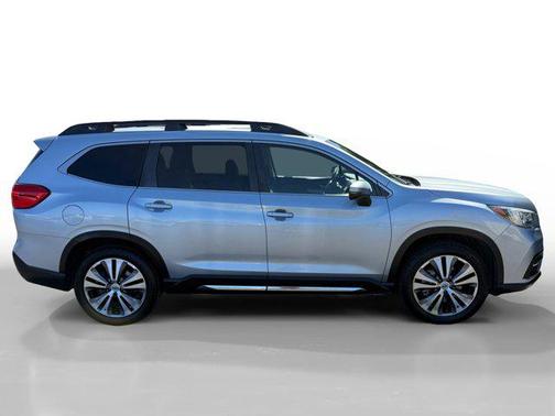 Ice Silver Metallic 2019 Subaru Ascent Limited 7-Passenger