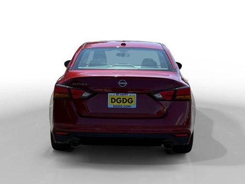 2023 Nissan Altima SR FWD