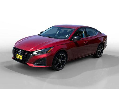 2023 Nissan Altima SR FWD