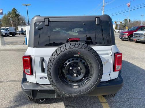 Oxford White 2026 Ford Bronco Big Bend